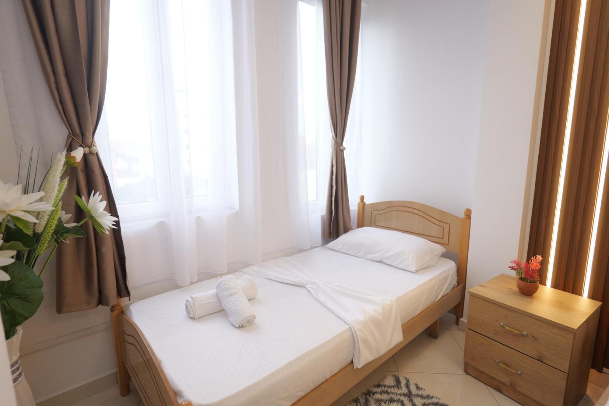 Golden Sleep Hostel Shkoder