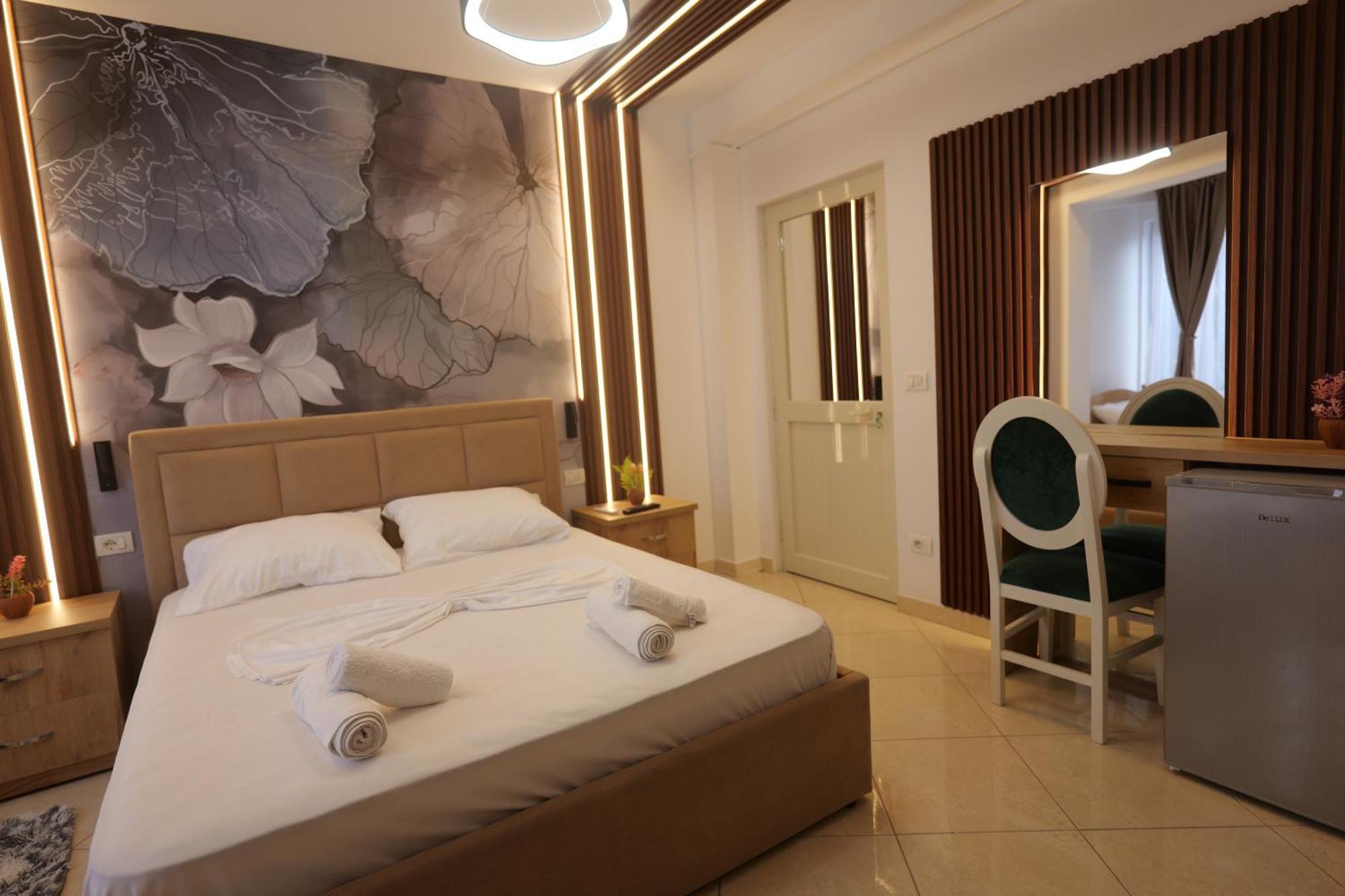 Golden Sleep Hostel *