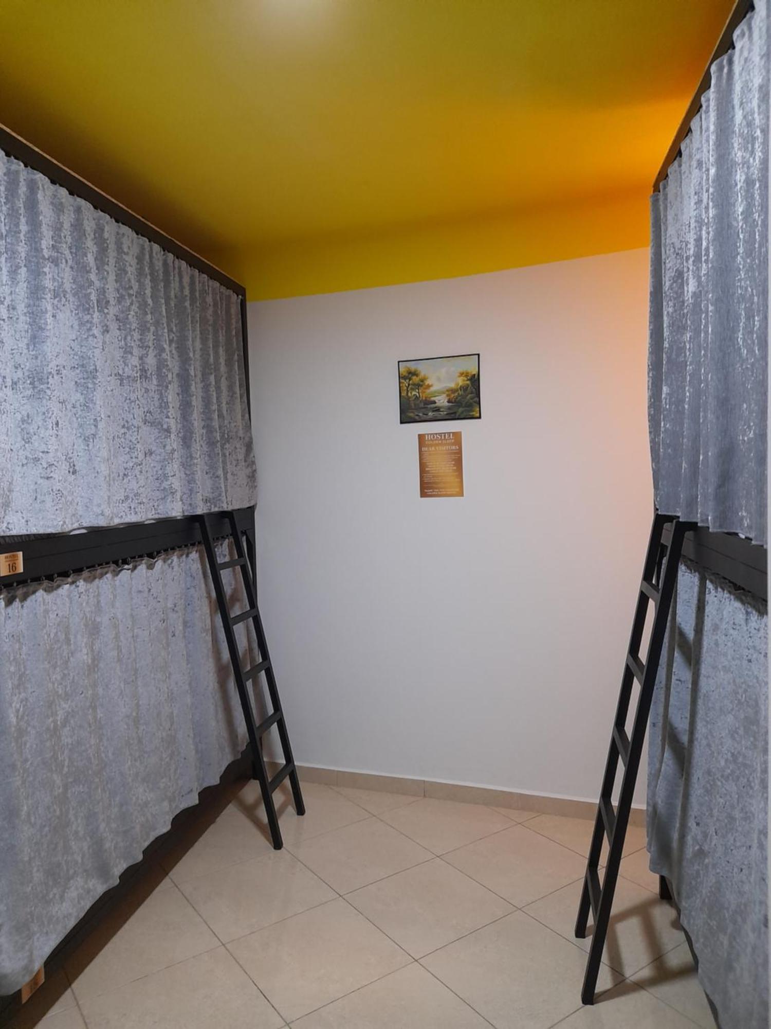 Hostel Golden Sleep