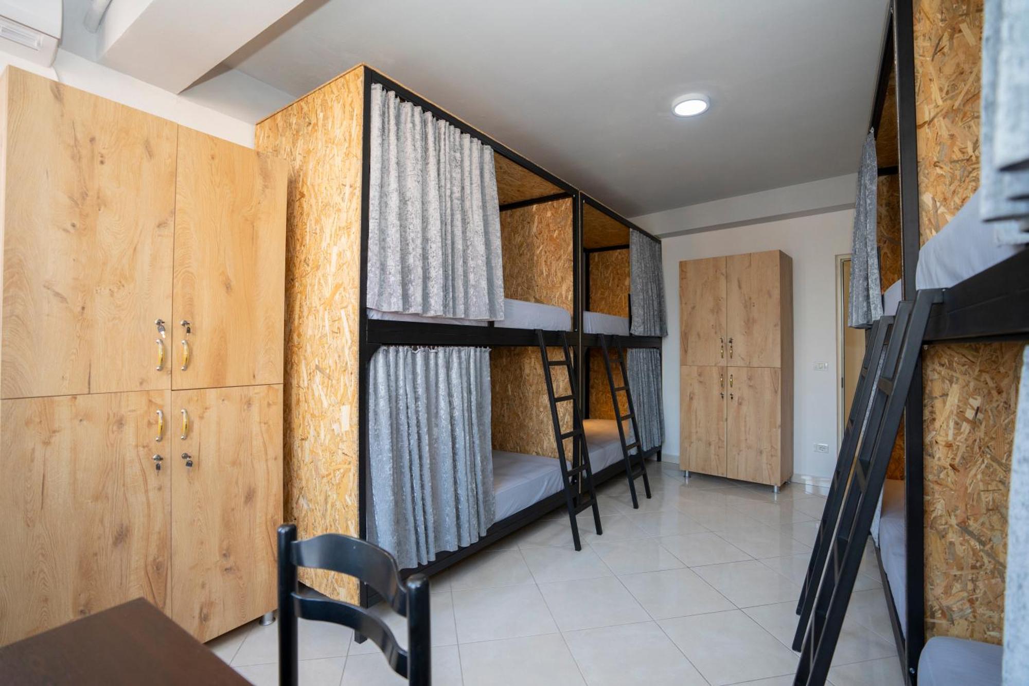Hostel Golden Sleep *