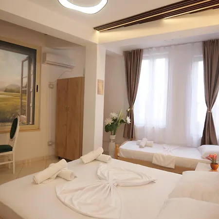 Golden Sleep Hostel Shkodra Exterior foto