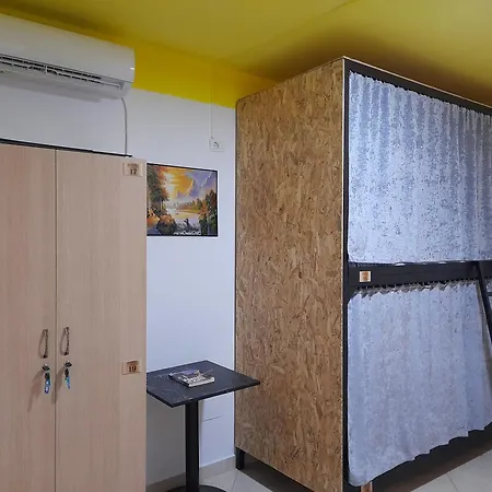 Golden Sleep Hostel Shkodra Exterior foto