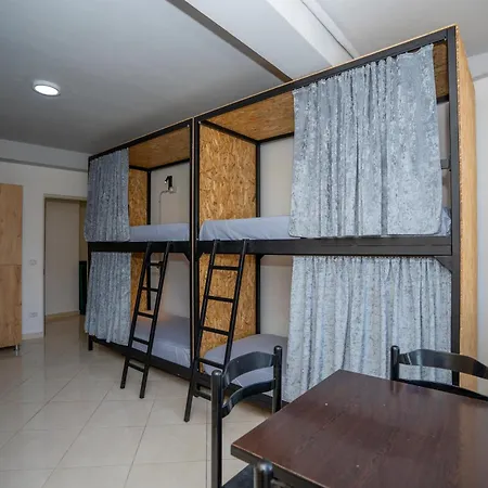 Golden Sleep Hostel Shkodra Exterior foto